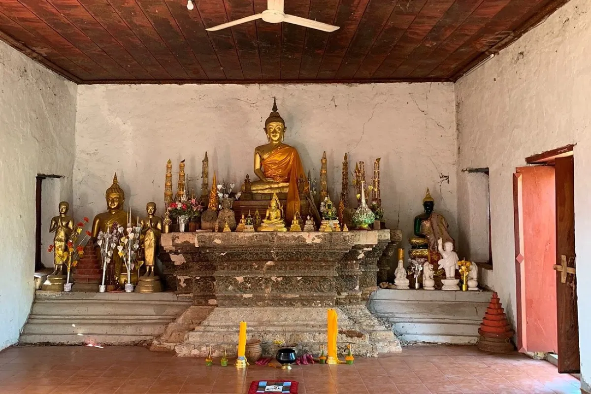 เส้นทางแสวงบุญวัดจอมเพชร