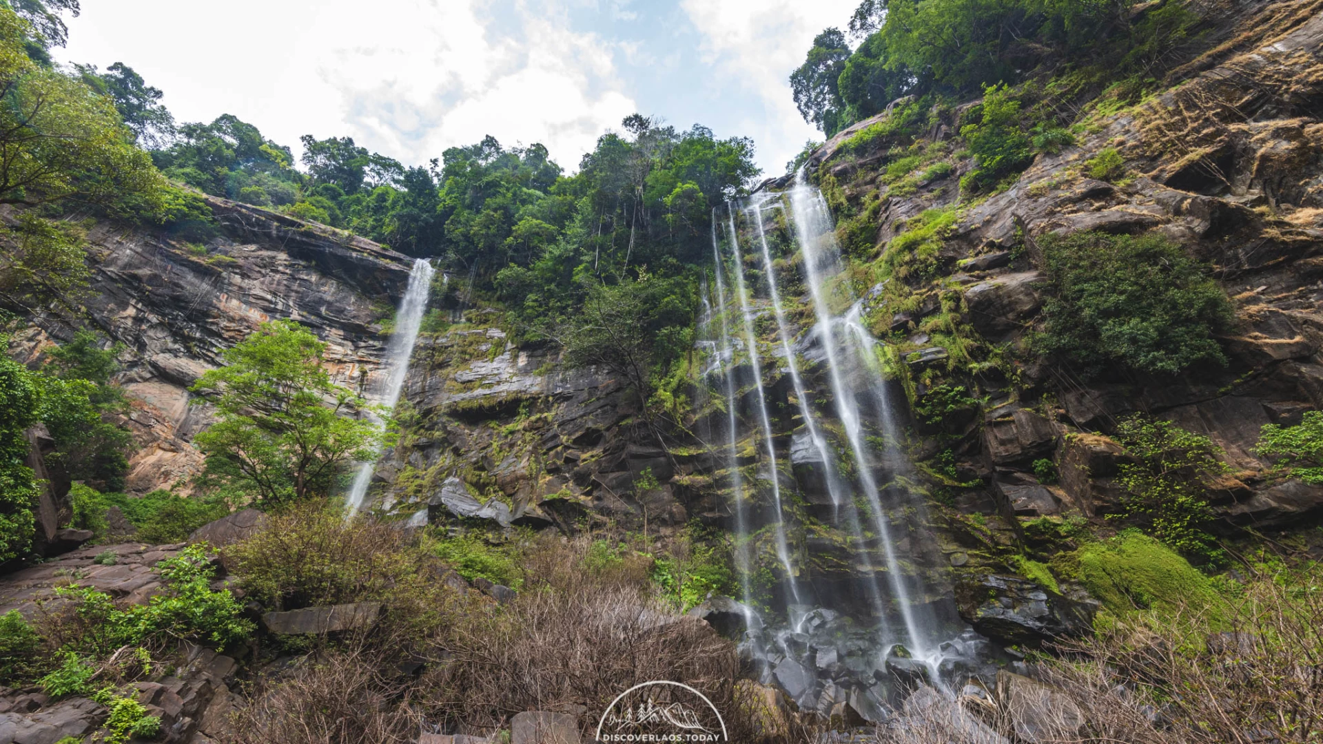 Sa Nam Waterfall