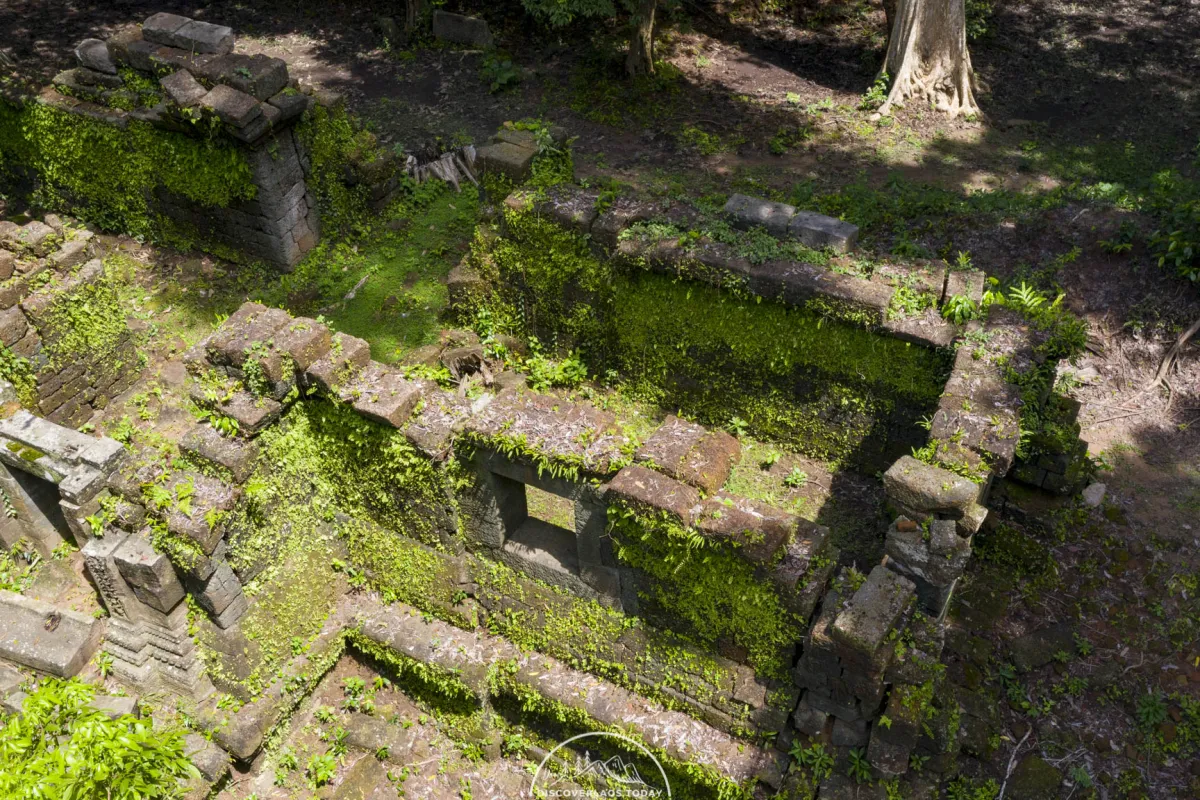 Wat Tomo ( Oum Moung Temple )
