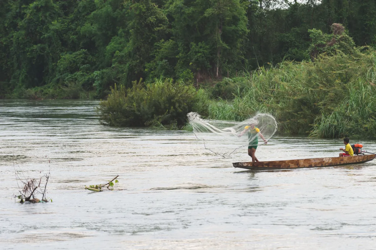 Life on the river at Don Det