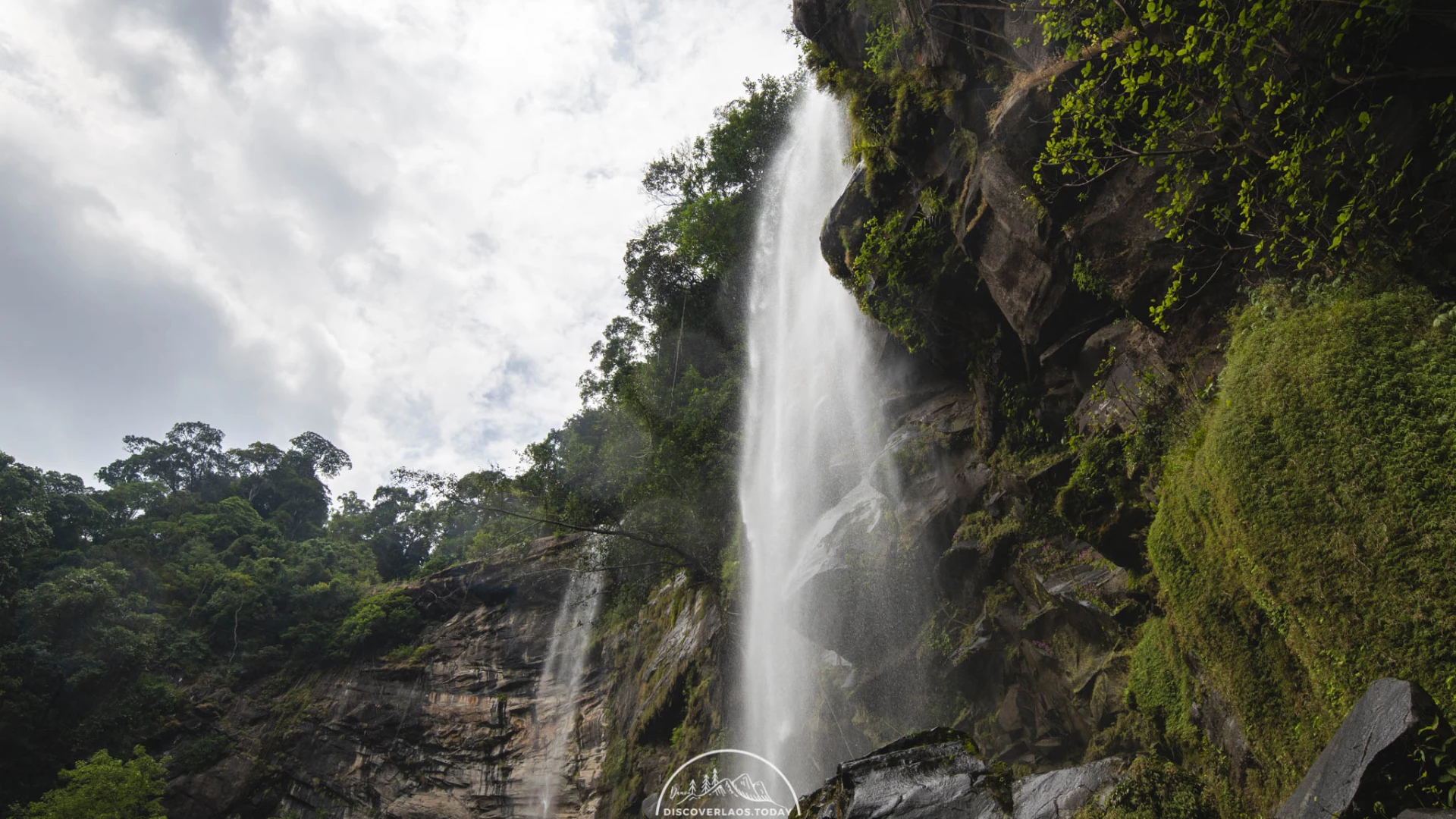 Sa Nam Waterfall