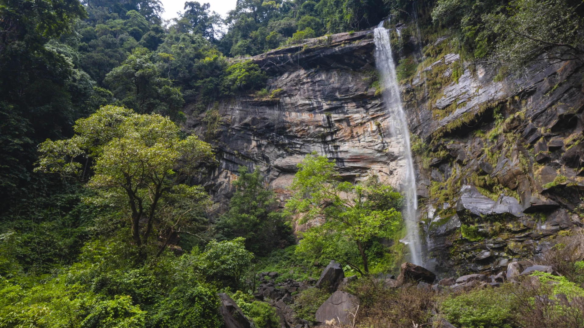 Sa Nam Waterfall