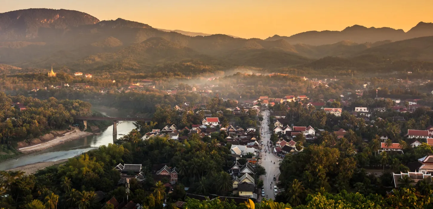 ປີ້ຍົນ ແລະ ທີ່ພັກ - ຫຼວງພະບາງ 4 ມື້ 3 ຄືນ ກັບການບິນລາວ