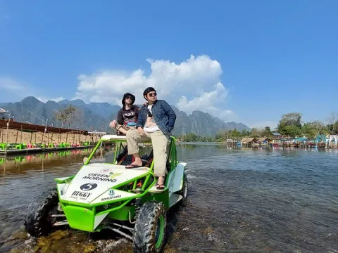 ເຊົ່າລົດບັກກີ້ທີ່ ວັງວຽງ