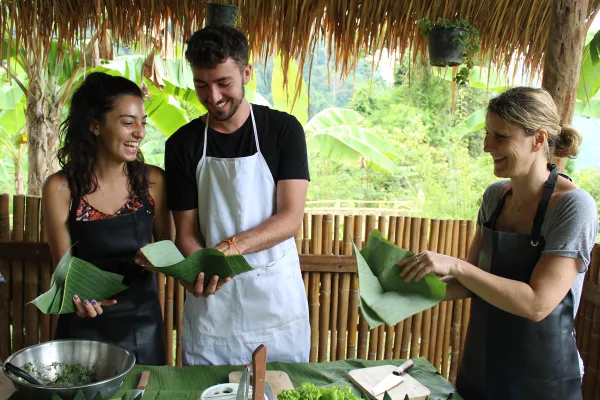Half-Day Morning Cooking Class at Nahm Dong Park