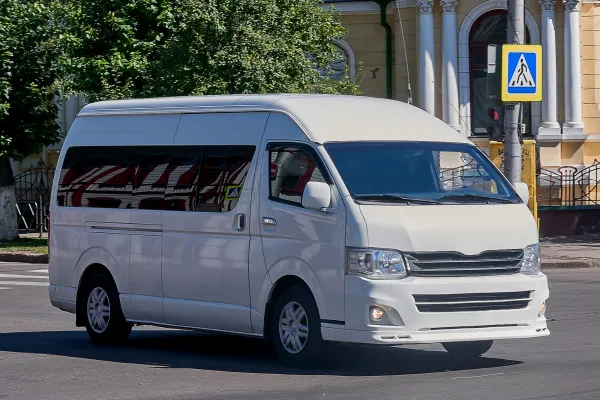 Private Airport Transfer By Aircon-Minivan in Luang Prabang