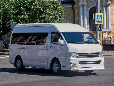Private Airport Transfer By Aircon-Minivan in Luang Prabang