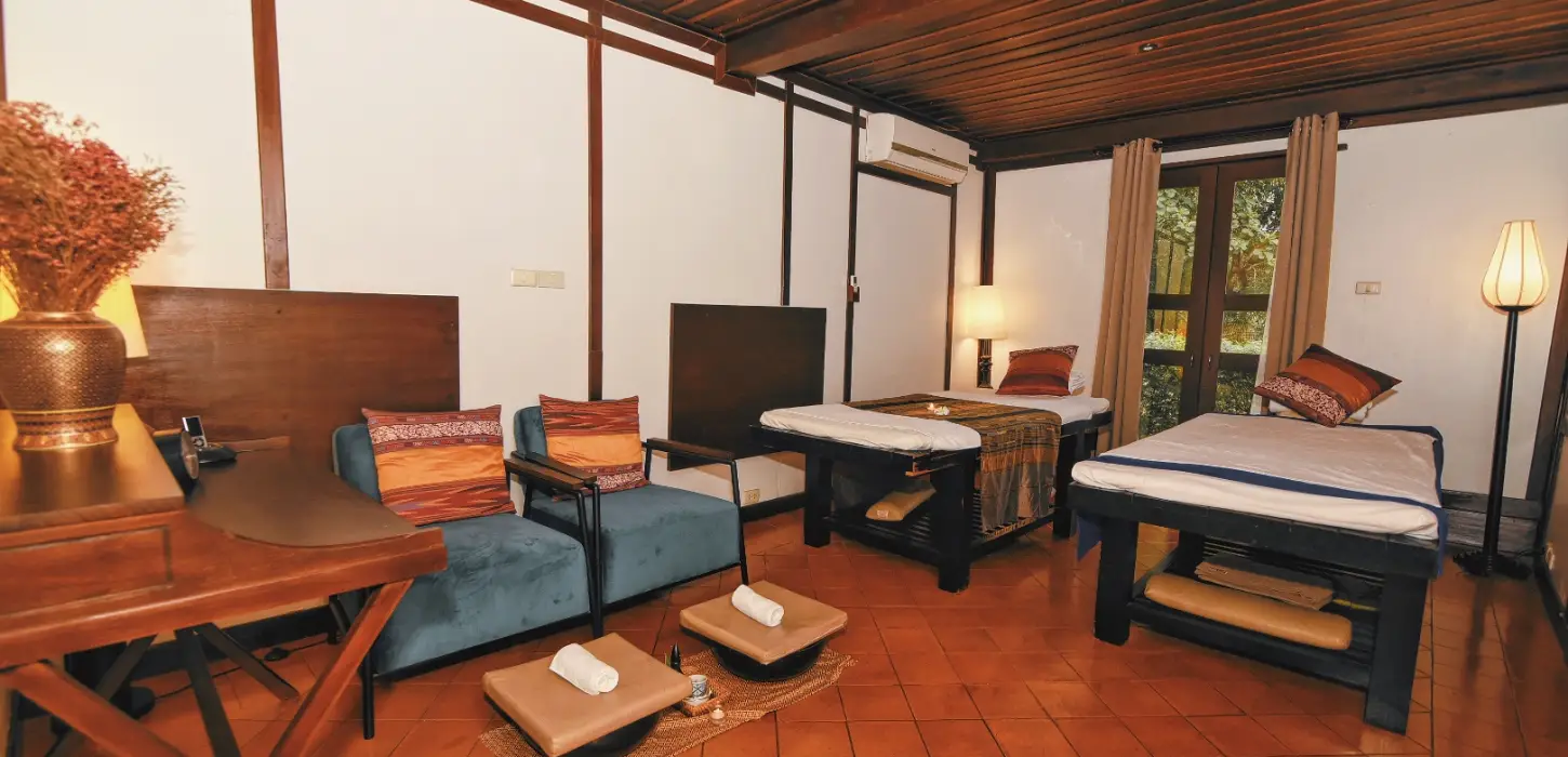 ເລີສະປາ ທີ່ໂຮງເເຮມສາມນາກາ