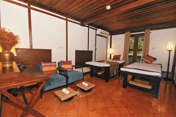 ເລີສະປາ ທີ່ໂຮງເເຮມສາມນາກາ