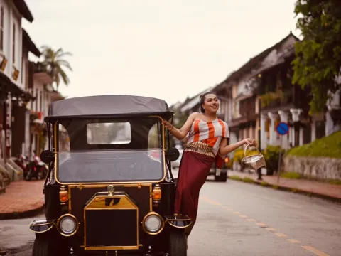 ລົດໄຟຟ້າວິນເທຈ