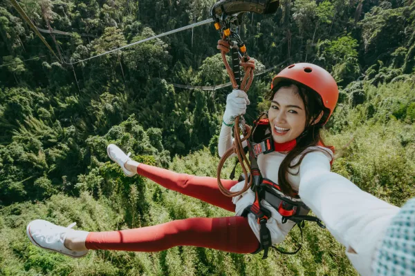 C套餐 | 空中走廊 > 拍照点 > 滑索 > 树顶