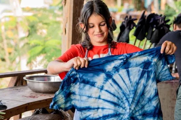 Natural Dyeing T-Shirt Workshop