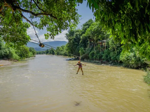 半日滑索体验 > 蓝色泻湖 1
